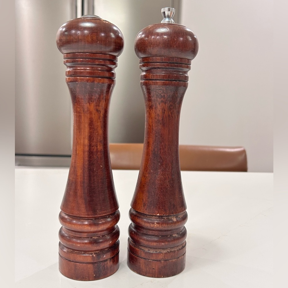 Vintage MCM - MR. DUDLEY 9.5” tall Wood Pepper Mill / Grinder & Salt Shaker Pair